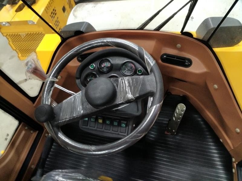 LG606H单钢轮振动单驱全液压压路机_6吨压路机-6吨压路机-洛阳冠道机械有限公司 6吨压路机