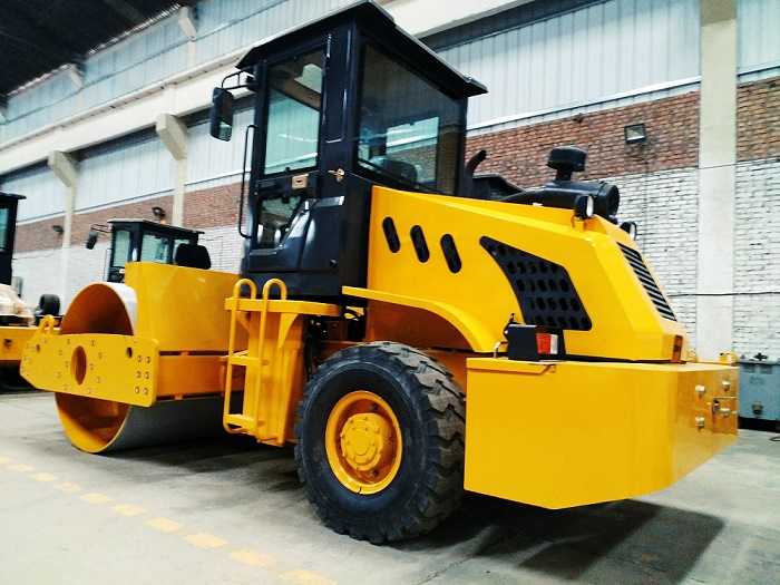 LG606H单钢轮振动单驱全液压压路机_6吨压路机-6吨压路机-洛阳冠道机械有限公司 6吨压路机